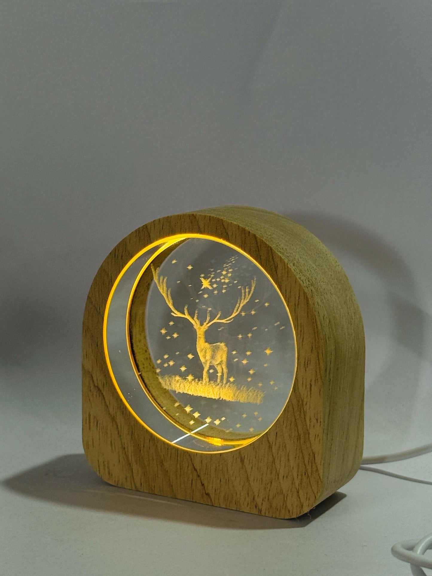3D Deer in Forest Scene Crystal Glass LED Night Lamp with Wooden Frame – USB Powered Table Light with Warm Yellow Glow | Nature-Inspired Bedroom Decor, Night Light & Gift for Animal Lovers